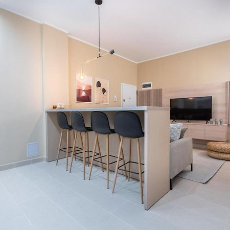 Fabulous Apartament With View In Calea Victoriei Bucarest Esterno foto