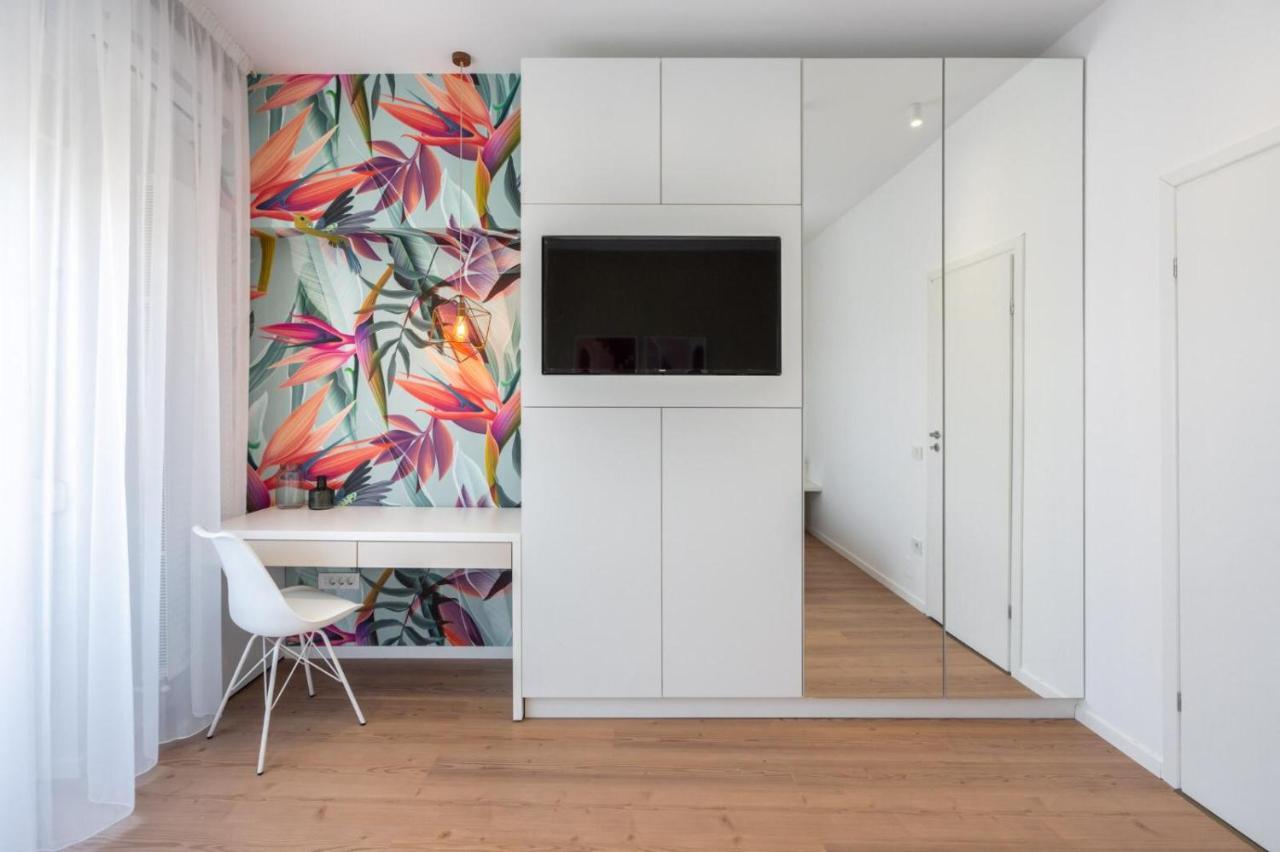 Fabulous Apartament With View In Calea Victoriei Bucarest Esterno foto